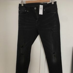 American Eagle Distressed Men’s Jeans